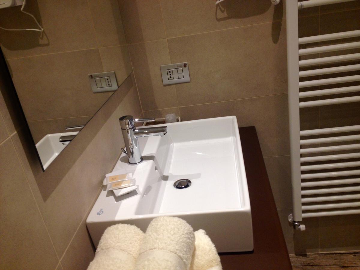 Il Feudo Di Agnadello Hotel Buitenkant foto